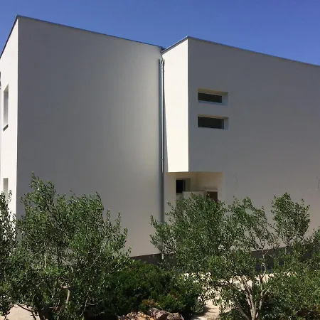 דירה Lota סטאריגרד-פקלניצה