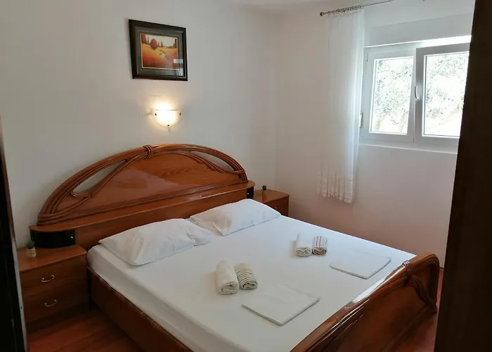 Lota Lägenhet Starigrad Paklenica