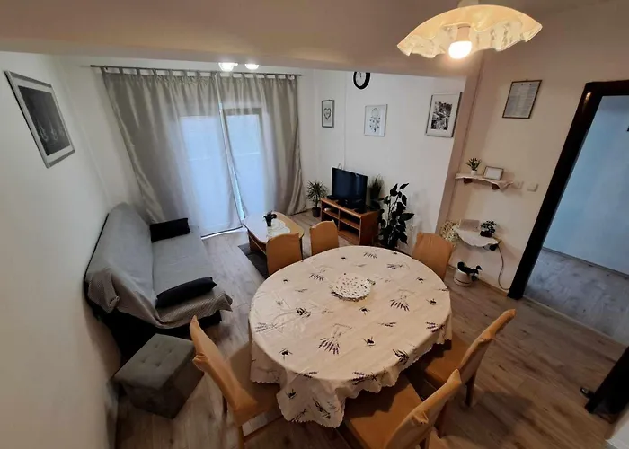 Lota * Starigrad Paklenica