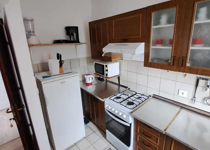 Lota * Starigrad Paklenica