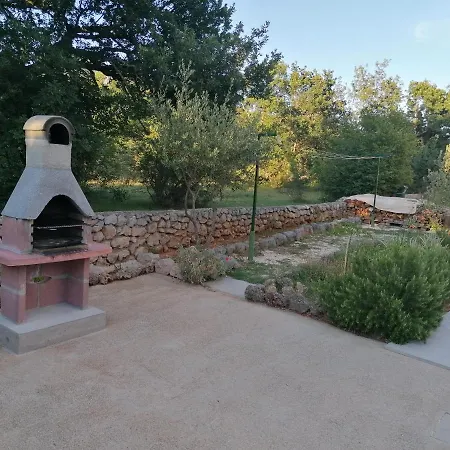 Lota Apartmán Starigrad Paklenica